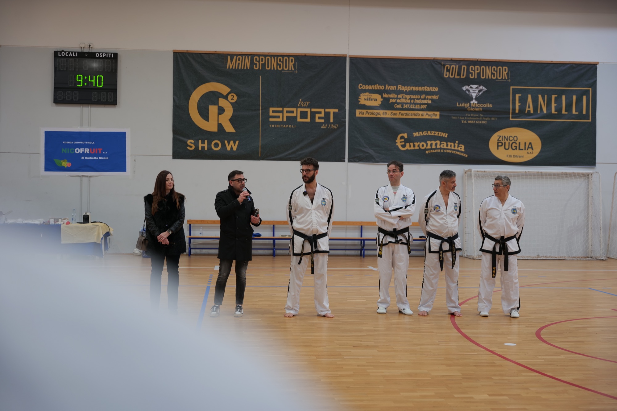 Tecnici e rappresentanti durante un corso istruttori di Taekwon-Do ITF